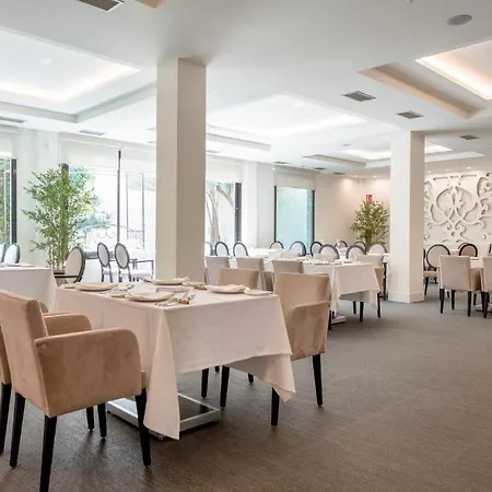 Infanta Leonor Hotel 4*